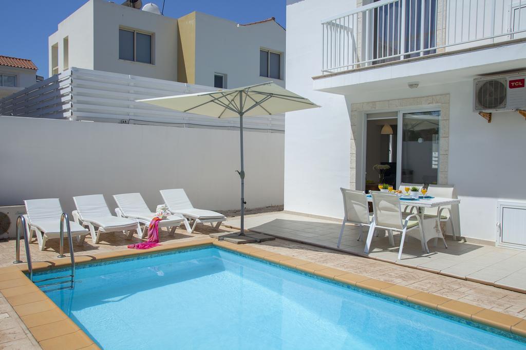 Villa Clematis Protaras Exterior photo